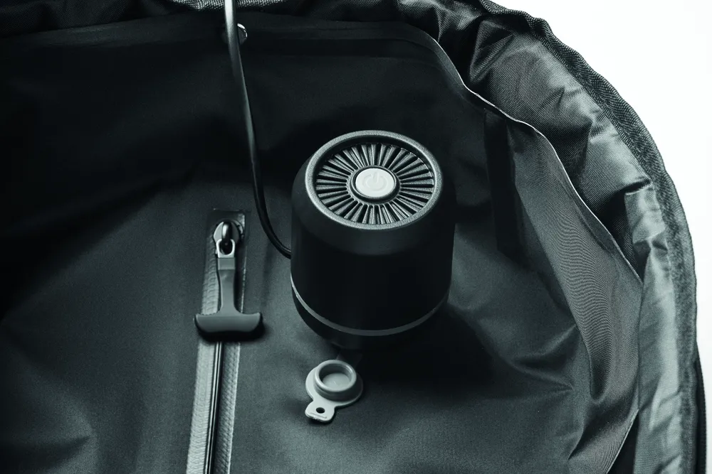 Cityflow · RPET rugzak met vacuümzak 18L – Zwart