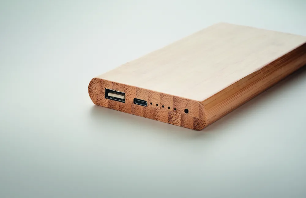 Arena C · Bamboe powerbank 6000 mAh – Hout